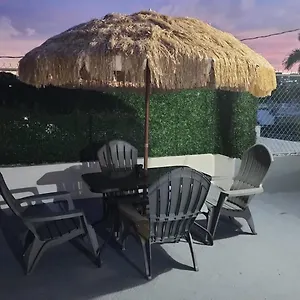 Home San Juan Apartment